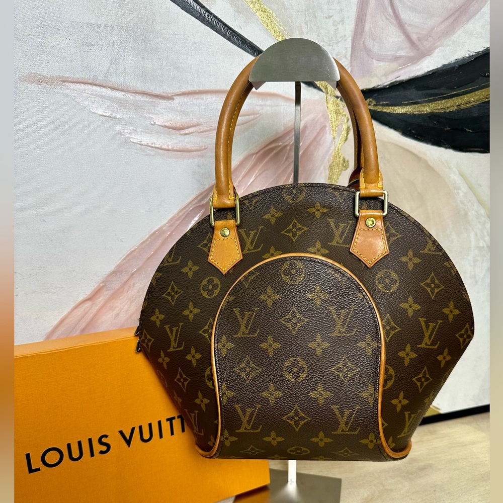 SOLD***Louis Vuitton Ellipse PM Monogram